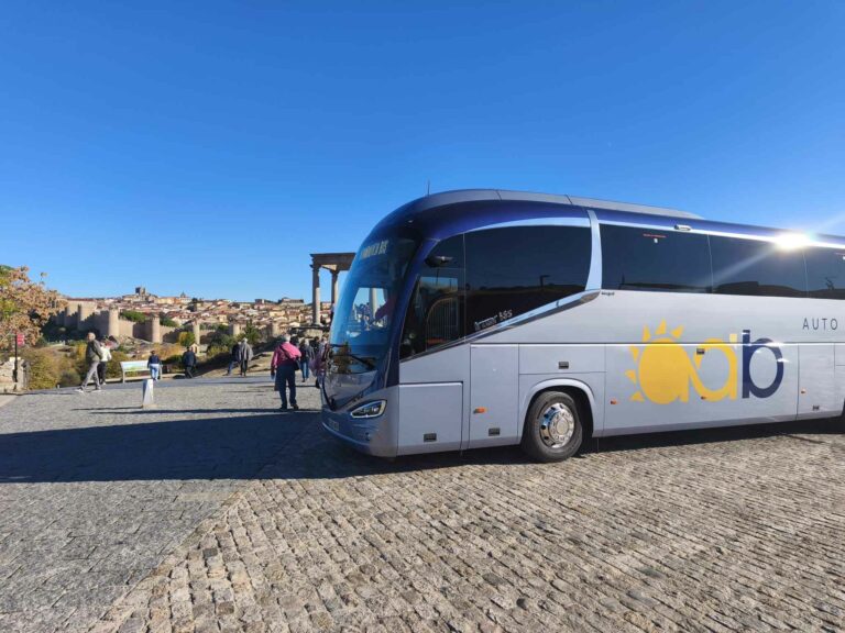 es obligatorio que los autobuses lleven baño